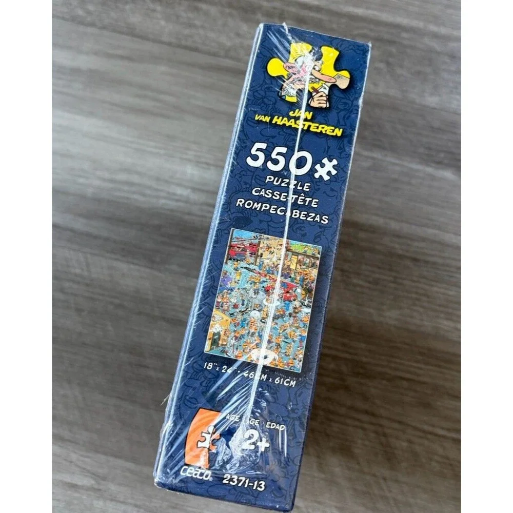 Jan Van Haasteren The Fire Station 550 Piece Puzzle Ceaco Cartoon Capers NEW